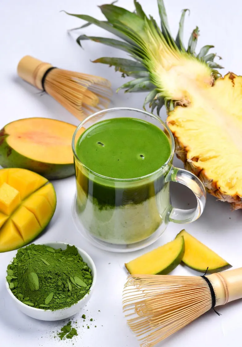 Geriausi Matcha Gėrimų Deriniai: Skanių ir Sveikų Kombinacijų Idėjos